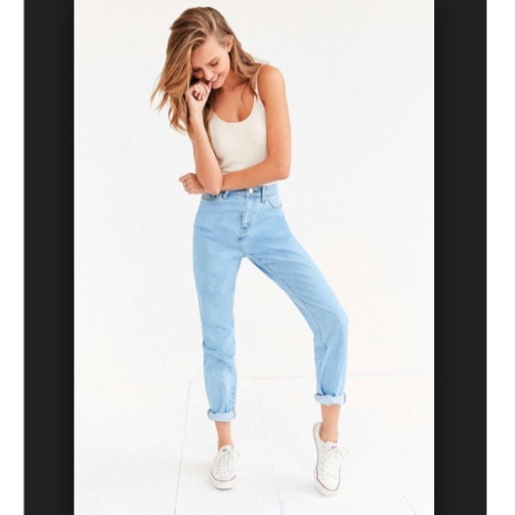 BDG Denim - 🆕 {BDG} High-waisted ‘Mom’ Jeans in Vintage Wash